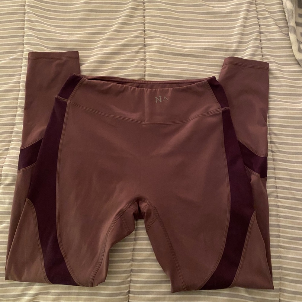 Contour Nasty Fit leggings